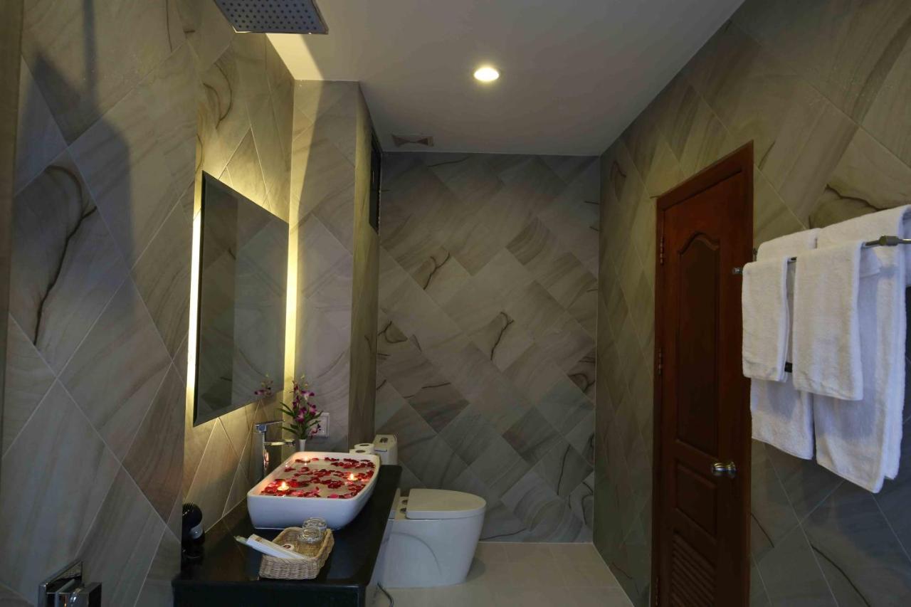 Holy Angkor Deluxe Hotel Siem Reap Ngoại thất bức ảnh