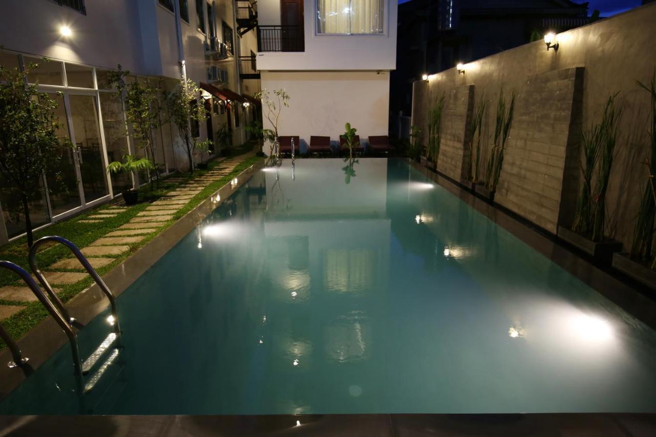 Holy Angkor Deluxe Hotel Siem Reap Ngoại thất bức ảnh