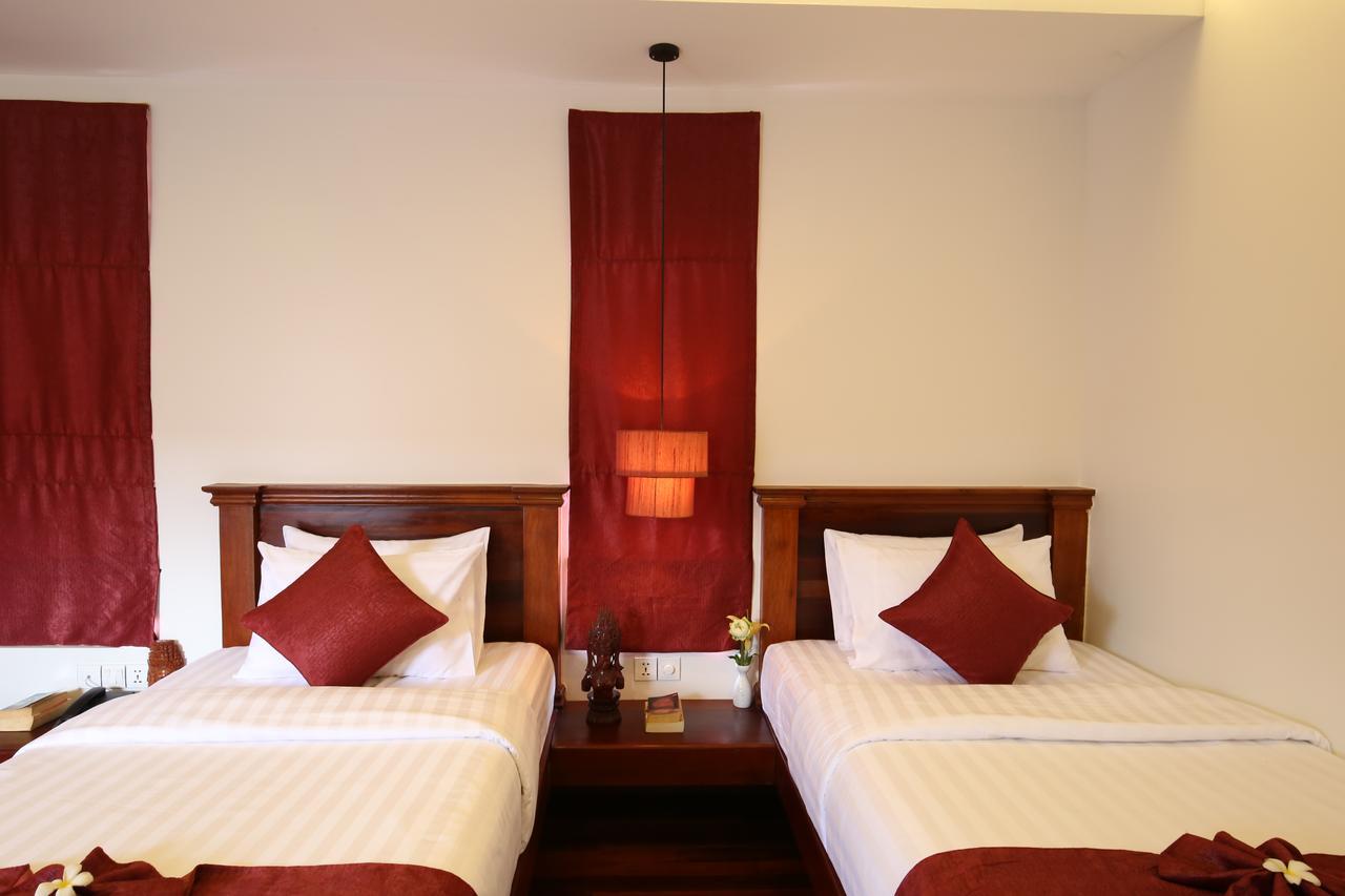 Holy Angkor Deluxe Hotel Siem Reap Ngoại thất bức ảnh