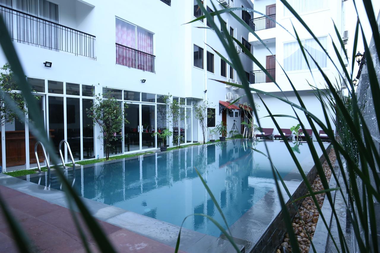 Holy Angkor Deluxe Hotel Siem Reap Ngoại thất bức ảnh